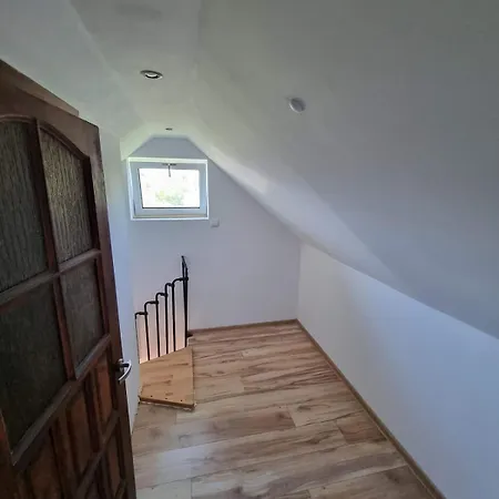 House With A Garden Located In The Peaceful Area 格但斯克